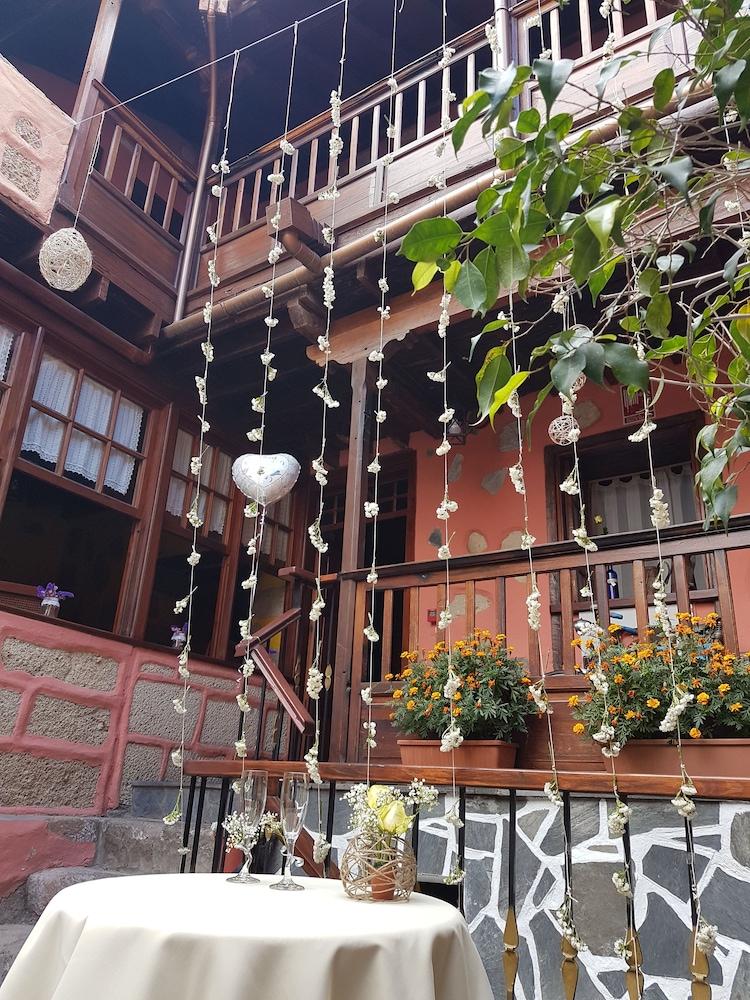 芳达中心酒店 阿德耶 外观 照片